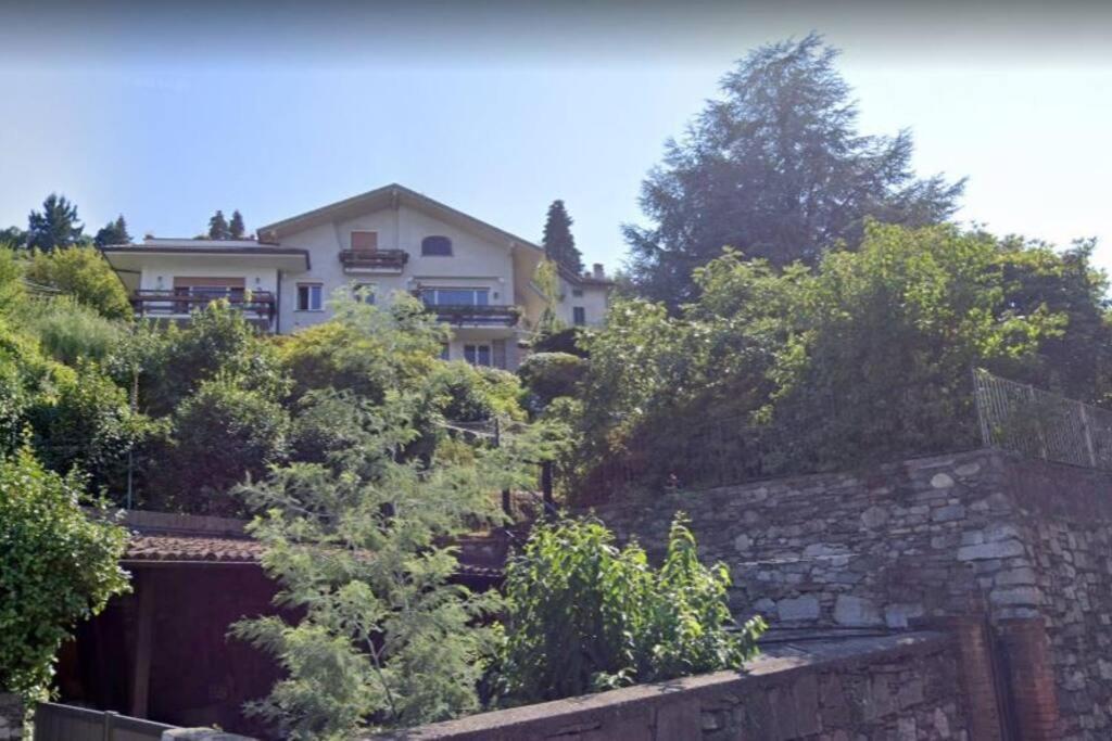 La Finestra Sul - In Con Vista E Posto Auto Coperto Apartment Stresa